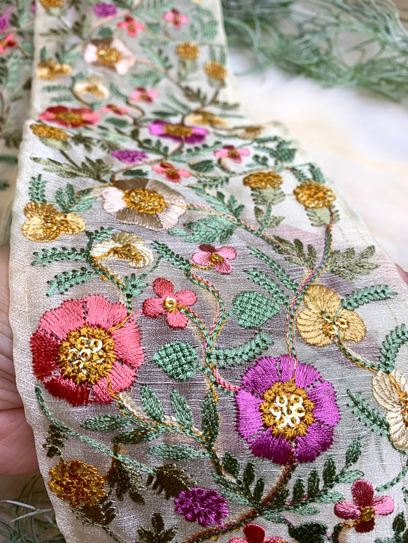 新作♡ ♡ インド刺繍リボン［50cm × 幅約10cm］No g 6枚目の画像