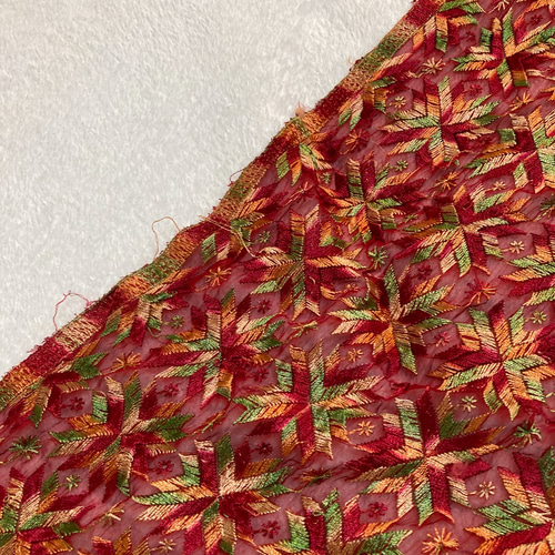 インド刺繍布ドゥパタ 赤 エスニック生地 ヴィンテージレース