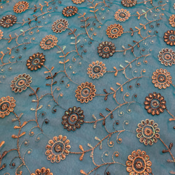 インド刺繍布 ドゥパタ ダンス 衣装 エスニック 青 ターコイズブルー 花 生地 4枚目の画像