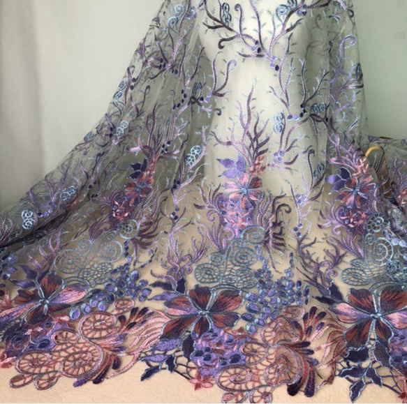 刺繍チュール 紫レース 花刺繍 アンティークカーテン 生地 マーメイド 人魚姫 2枚目の画像