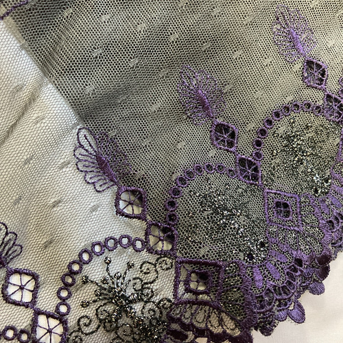 刺繍レース 花 人形ドレス 服 グレー シルバー 紫 アンティーク 素材  