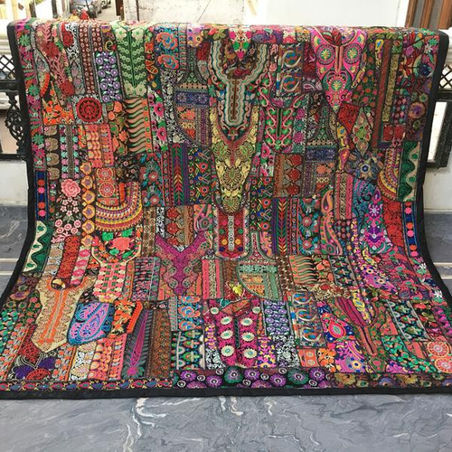 ヴィンテージ エスニック刺繍 マルチカバー／タペストリ／ラグ／布