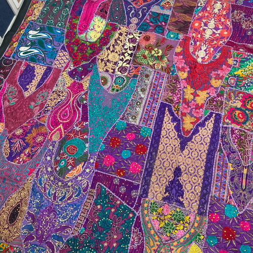 インド刺繍ラグ パッチワーク ハンドメイド 紫 ヴィンテージ敷物 インド刺繍ラグ パッチワーク ハンドメイド 紫 ヴィンテージ敷物