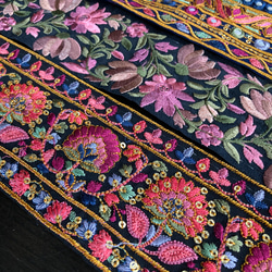 インド刺繍リボンセット オーガンジー 刺繍レース 手芸 アジアン 花 赤紫テープ チロリアンテープ プリンセス 高級 3枚目の画像