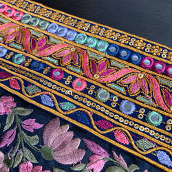 インド刺繍リボンセット オーガンジー 刺繍レース 手芸 アジアン 花 赤紫テープ チロリアンテープ プリンセス 高級 5枚目の画像