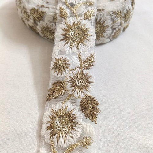 インド刺繍リボン 白 花 金 ゴールド レース ボヘミアン ベルト ピアス