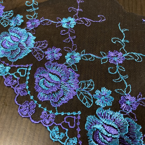 刺繍レース チュール 黒 青 薔薇 ハート ゴージャス プリンセス アンティーク ブラック リカちゃん ブライス 洋服 9枚目の画像