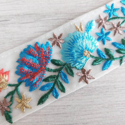 インド刺繍リボン 水色 青 チュールレース アンティーク花刺繍 手芸テープ 北欧 オーガンジー シルク ベルト 金 4枚目の画像