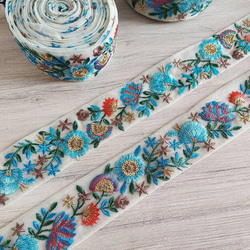 インド刺繍リボン 水色 青 チュールレース アンティーク花刺繍 手芸テープ 北欧 オーガンジー シルク ベルト 金 5枚目の画像