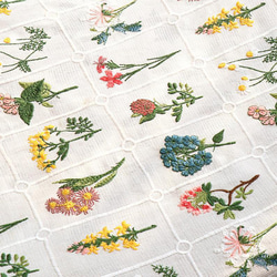 刺繍布 白レース フラワー 花 ボタニカル カーテン デイジー マーガレットカフェカーテン 生地 ハギレ アンティーク 5枚目の画像