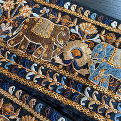 インド刺繍リボン 黒 象 エスニック 手芸テープ 生地 布 はぎれ アジアン ヴィンテージ チロリアンテープ シルク 絹 8枚目の画像