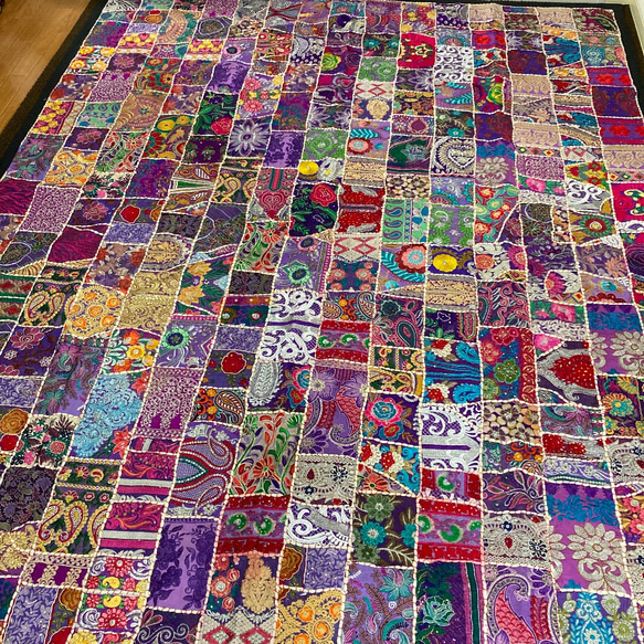 インド刺繍ラグ 敷物 絨毯 パッチワーク 紫 キルト アジアン エスニック 3畳 200×240 ハンドメイド 輸入 4枚目の画像