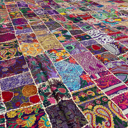 インド刺繍ラグ 敷物 絨毯 パッチワーク 紫 キルト アジアン エスニック 3畳 200×240 ハンドメイド 輸入 6枚目の画像
