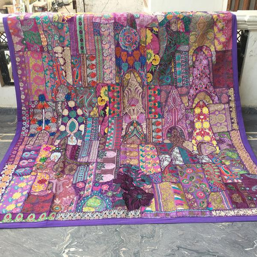 インド刺繍ラグ 絨毯 パッチワーク ハンドメイド キルト 紫 生地 布