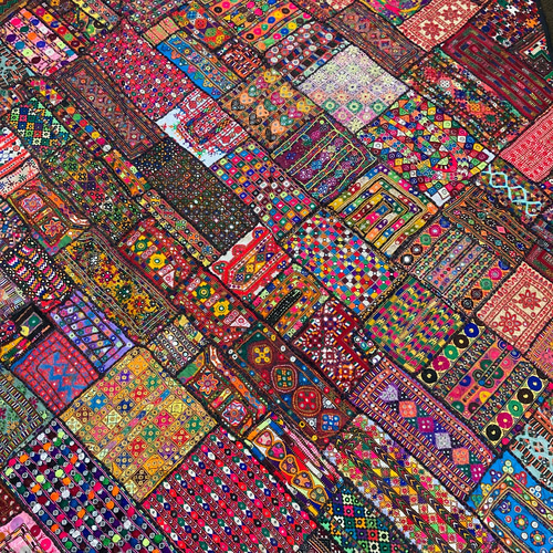 インドミラーワーク布】ヴィンテージ 布 黄 紫 刺繍 ステッチ インテリア