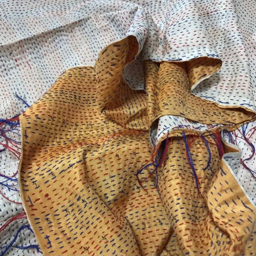 インド 手刺繍ストール 白 オレンジ 刺し子 カンタ刺繍 シルク