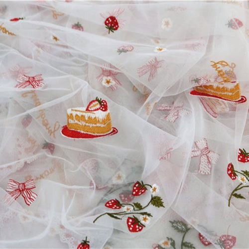イチゴ ショートケーキ リボン 白 刺繍 春 レースカーテン チュール