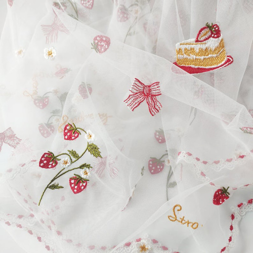 イチゴ ショートケーキ リボン 白 刺繍 春 レースカーテン チュール