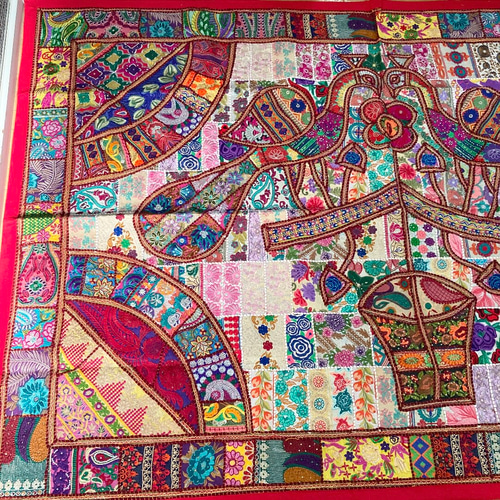 インド刺繍ラグ 鳥 敷物 マット パッチワーク 花 孔雀 キルト
