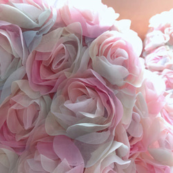 薔薇 花 レインボー ミルキーカラー メルヘン チュールレース 結婚式 ブーケ 虹色 ブライダル リングピロー ピンク 4枚目の画像