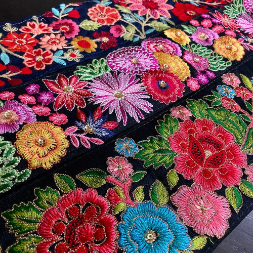 希少 着物 帯 柄物 刺繍 花柄 草花 レトロ ヴィンテージ 高級 夏の花飾り＊夏帯 紗＊花丸文 藤 芝草 桔梗 アンティーク名古屋