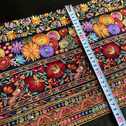 インド刺繍リボンセット シルク100% 刺繍布 ハギレ 花 着物 アジアン 北欧 刺繍テープ 和柄 花束 結婚式 帯 7枚目の画像