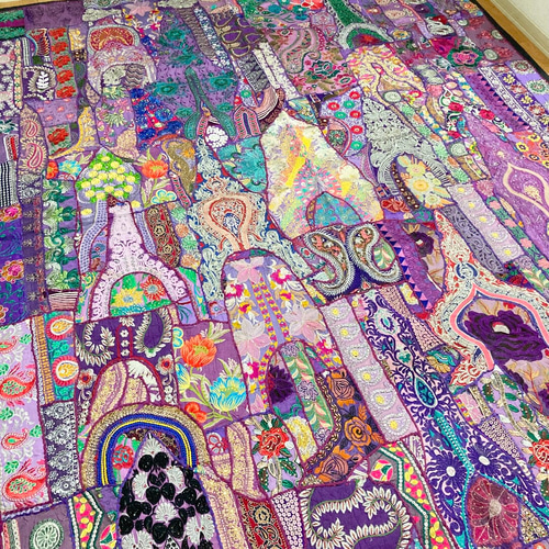 インド刺繍ラグ 紫 敷物 絨毯 アート パッチワーク ラリーキルト