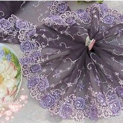 紫色 ゴージャス チュールレース 刺繍 薔薇 花 アンティーク レース マスクに 刺繍布 はぎれ ヴィンテージ ロココ 4枚目の画像