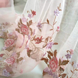 刺繍チュールレース ピンクバラ 花 かわいい プリンセス 布 メルヘン ドレス アンティーク 薔薇 レトロ ドール服 3枚目の画像