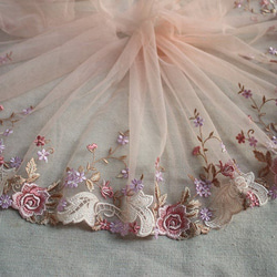 刺繍チュールレース ピンクバラ 花 かわいい プリンセス 布 メルヘン ドレス アンティーク 薔薇 レトロ ドール服 6枚目の画像