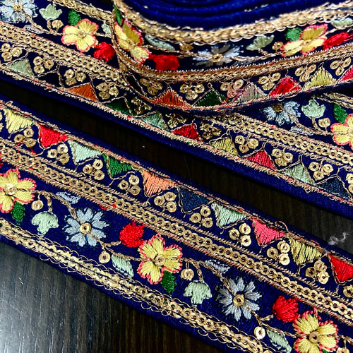 インド刺繍リボン デニム ネイビー 紺色 青 花 チロリアンテープ