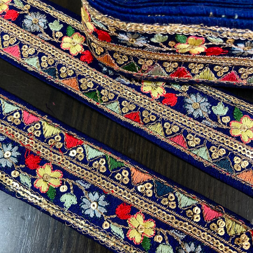 インド刺繍リボン デニム ネイビー 紺色 青 花 チロリアンテープ 
