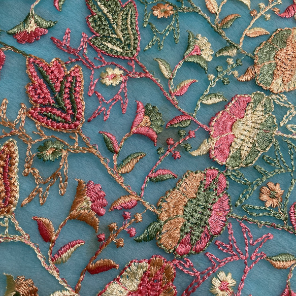 インド刺繍布 ドゥパタ ターコイズブルー 青 花 ボタニカル チュールレース アジアン エスニック ストール スカート 7枚目の画像