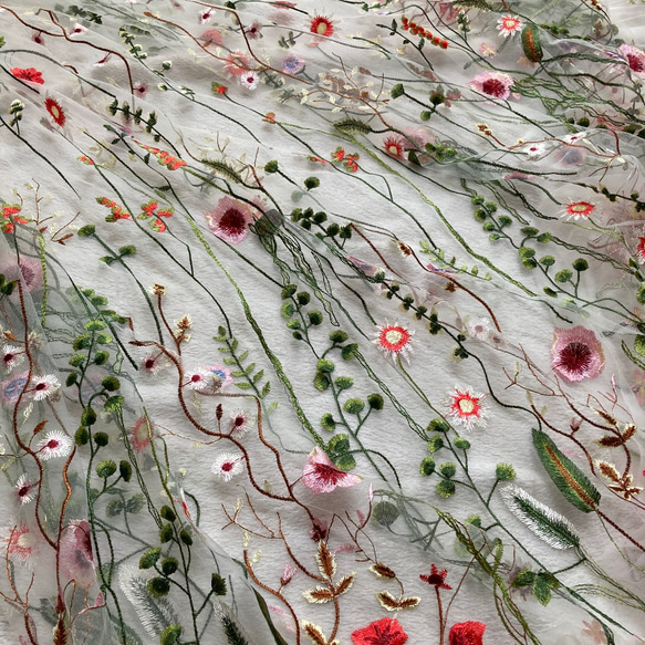 刺繍チュールレース 花 白 生地 布 ボタニカル 結婚式 ドレス ワンピース 春 スカート レース カーテン 北欧 4枚目の画像
