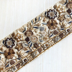 インド刺繍リボン チュールレース オーガンジー 手芸 花 シルク 布 ベージュ 刺繍レース ボヘミアン ボタニカル 1枚目の画像