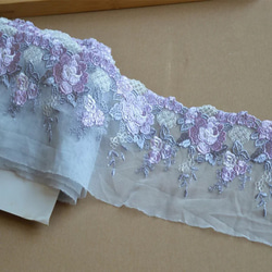 刺繍レース 紫 花 プリンセス 手芸 素材 刺繍布 輸入生地 インド刺繍リボン ヴィンテージ アンティーク レトロ 4枚目の画像