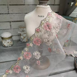 刺繍チュールレース 薄ピンク 薔薇 花 ドールドレス 人形 スカート 服 レトロ プリンセス 手芸 生地 はぎれ ローズ 1枚目の画像