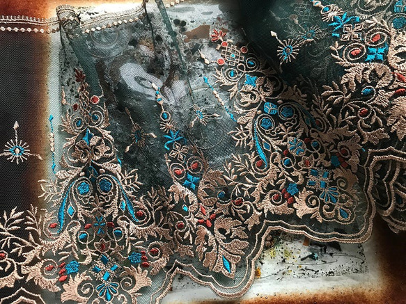 刺繍チュールレース ターコイズブルー エスニック アラジン フランスアンティーク アジアン ロココ ドールドレス 北欧 1枚目の画像