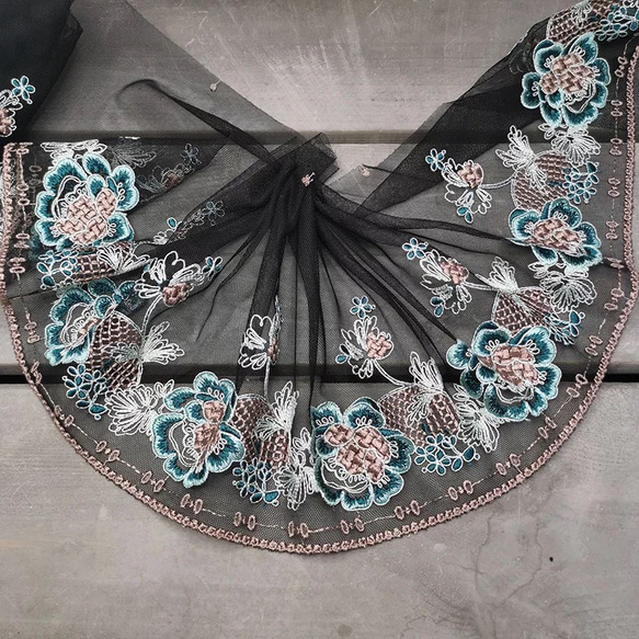 緑色 花柄刺繍 着物（名古屋帯 緑と紫の花柄刺繍（名古屋帯 中古