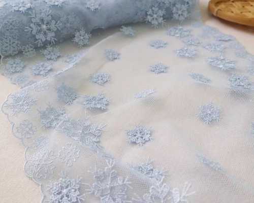 S81☆端ケミカルチュール☆銀糸キラキラ薔薇✿刺繍レース