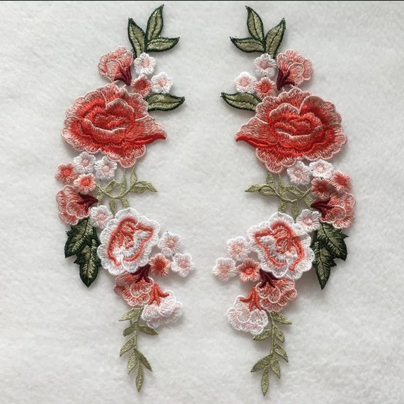 薔薇 ピンクローズ 花 レース ワッペン つけ襟 刺繍襟 ボタニカル ドレス 刺繍レース アップリケ 結婚式 ドレス 1枚目の画像