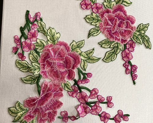 アンティークイタリア 淡いピンク 花刺繍＆ドローンワーク クロシェレースクロス アンティークイタリア 淡いピンク 花刺繍＆ドローンワーク