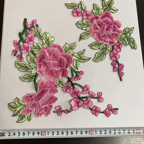 牡丹 薔薇 ピンク 刺繍ワッペン 刺繍レース 花 アンティーク 素材