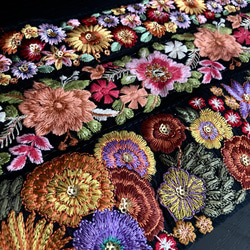 インド刺繍リボンセット 黒 花束 フラワー ひまわり 花火 生地 はぎれ 手芸 浴衣 髪飾り 着物帯 リメイク 素材 5枚目の画像