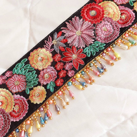 インド刺繍リボン ビーズ タッセルレース 金 ドロップ 手芸 メルヘン パール カラフル 虹 ミルキーカラー アジアン 4枚目の画像