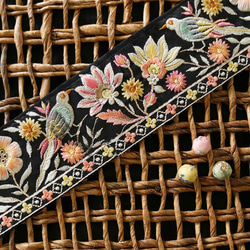 インド刺繍リボン シルク100% 鳥 花 インコ 手芸テープ アジアン レトロ ヴィンテージ 素材 パーツ ボタニカル 7枚目の画像