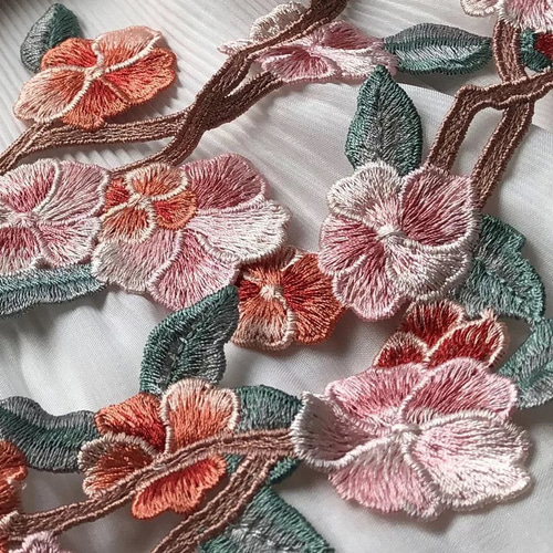 刺繍ワッペン 花 レース ピンク赤 着物 和柄 手芸 ハンドメイド