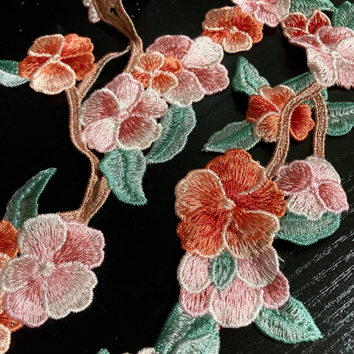 刺繍ワッペン 花 レース ピンク赤 着物 和柄 手芸 ハンドメイド
