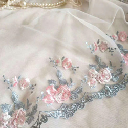刺繍レース チュール 薔薇の花 白 ハンドメイド資材 ドールドレス 人形 洋服 アンティーク 洋裁 手作り ドレス 生地 4枚目の画像