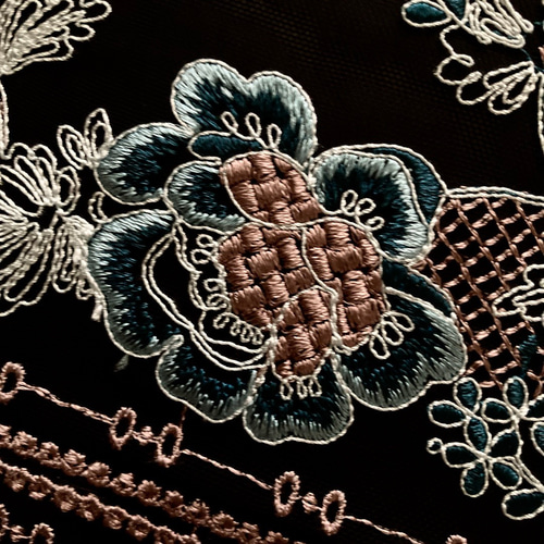 黒 花 刺繍レース 緑 アジアン エスニック 和柄 ドール 人形 服